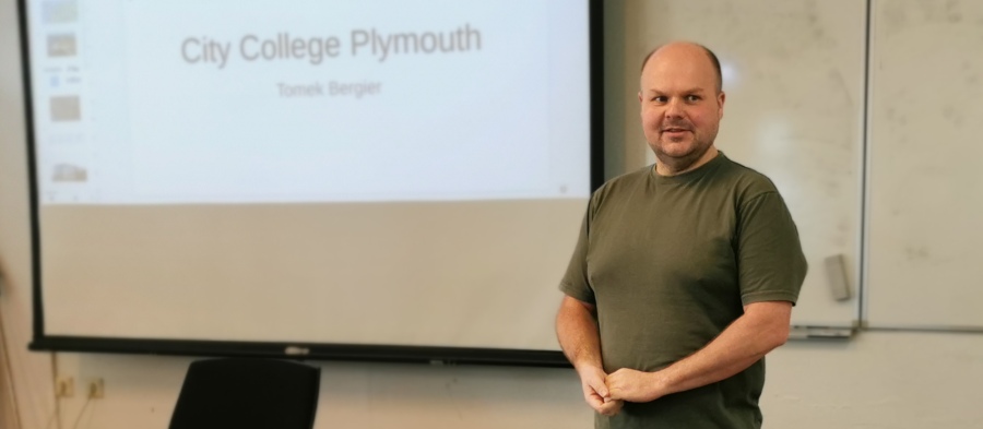 Katedra informatiky a počítačů chce navázat hlubší spolupráci s britskou City College Plymouth