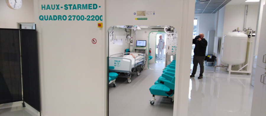Nová hyperbarická komora Centra hyperbarické medicíny MNO